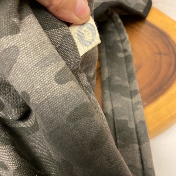 Koala Kansas Camo Canvas Backpack - Picture 4 of 12